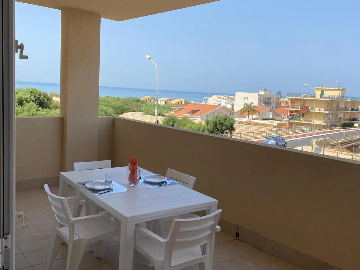 Appartamento La Finestra Sul Mare Marina di Ragusa Italia